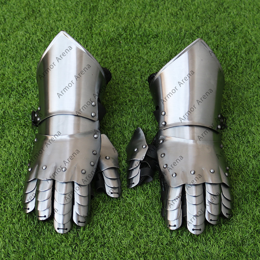 Gothic Gauntlets with Hinges