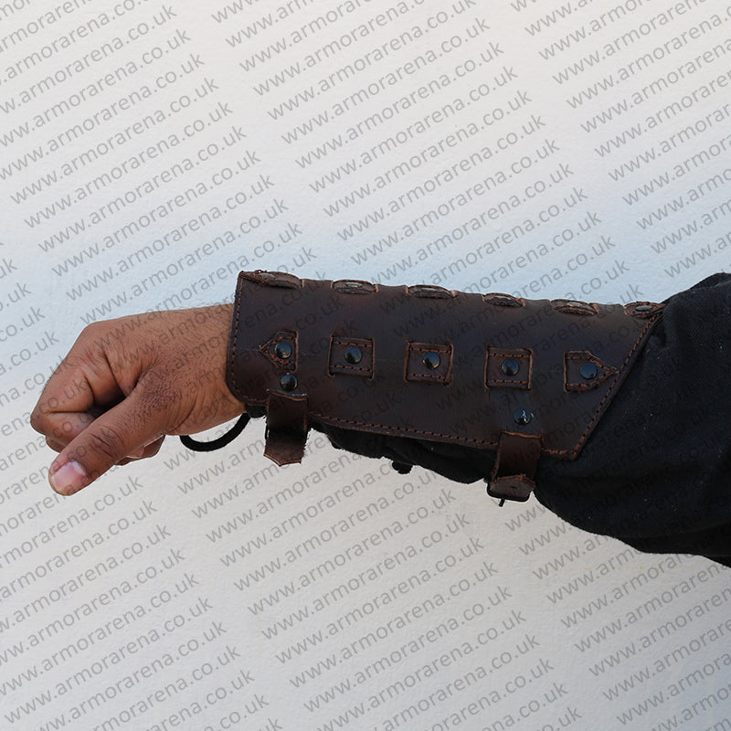 Giotto Leather Bracers