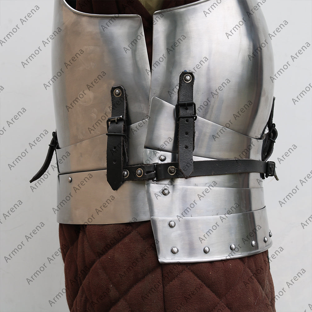 Italian Cuirass with Pauldrons 14th, Early 15th Century