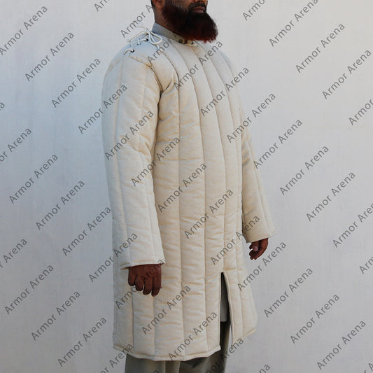 Front Closed Long Sleeves Gambeson with Neck Laces