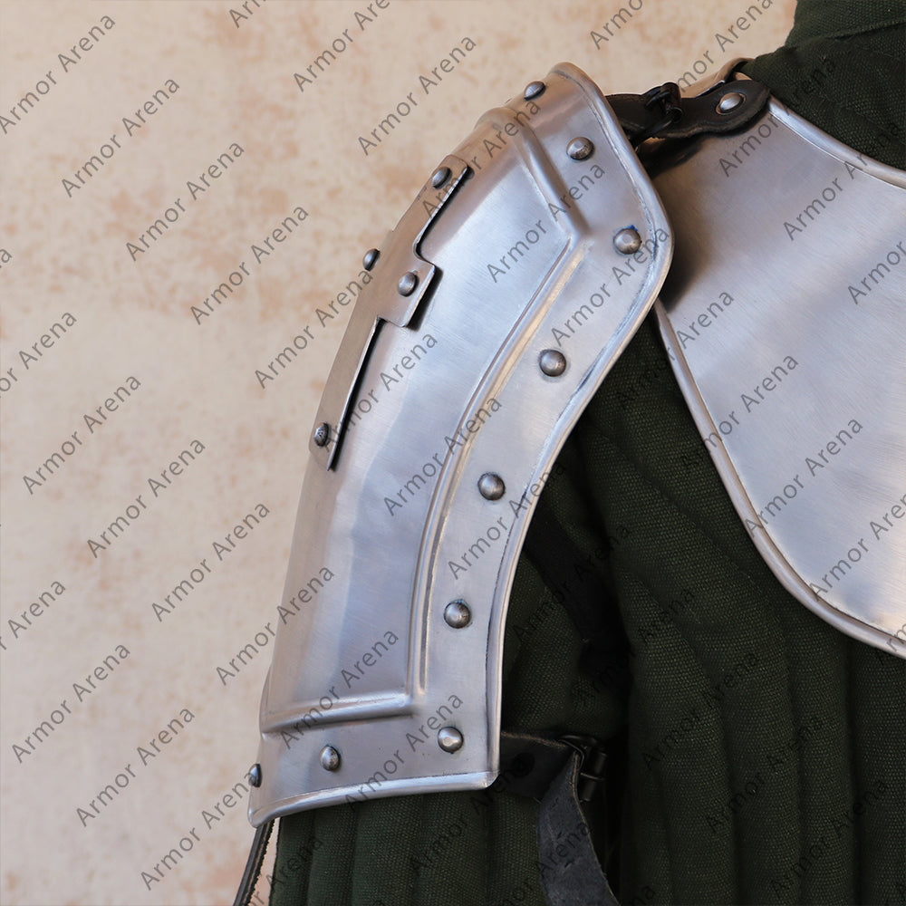 Shoulder with cross