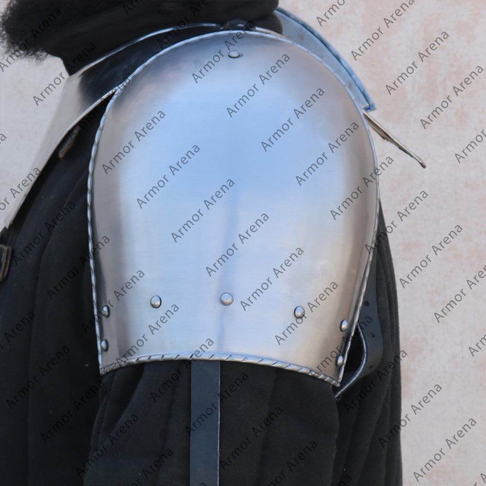 Early 15th century Shoulders